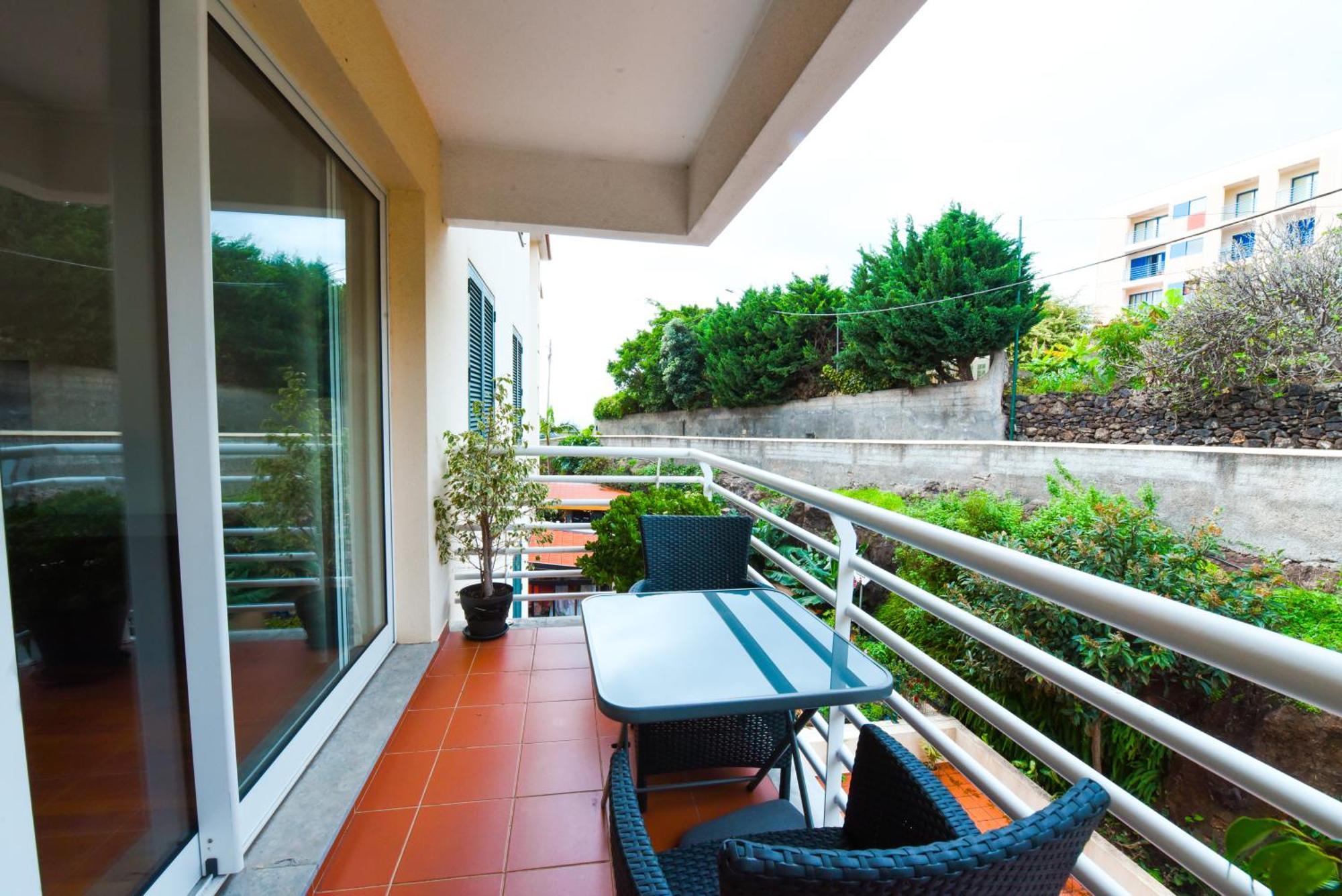 Tranquility Apartment คานีโซ ภายนอก รูปภาพ